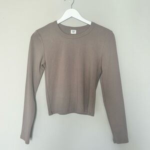 Aritzia Sunday Best Long Sleeve Top
